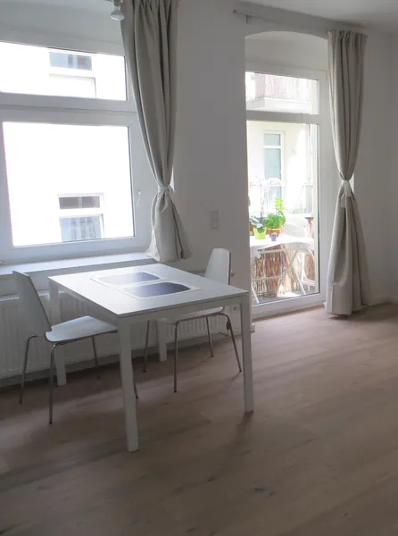 1,5-Zimmer Apartment im 2. OG mit Balkon in Friedrichshain — photo 1